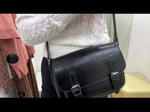 ❤️ Javna masturbacija mlade kurbe FeralBerry z dildom v garderobi ❤️ Anal video na sl.corona-pass.ru ﹏